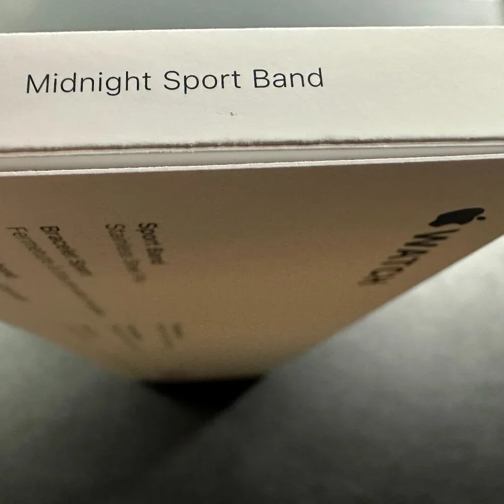 NWT Apple 45MM Midnight Sport Band